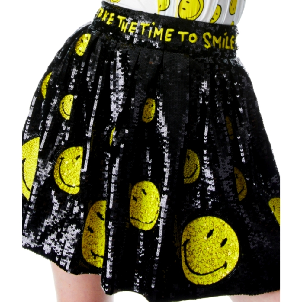 NWt 4 8 black yellow Alice + Olivia smiley mini sequin skirt happy barbi…